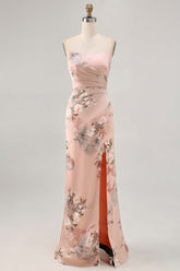 Blush Blumen Trägerloses Etui Brautjungfernkleid mit Schlitz